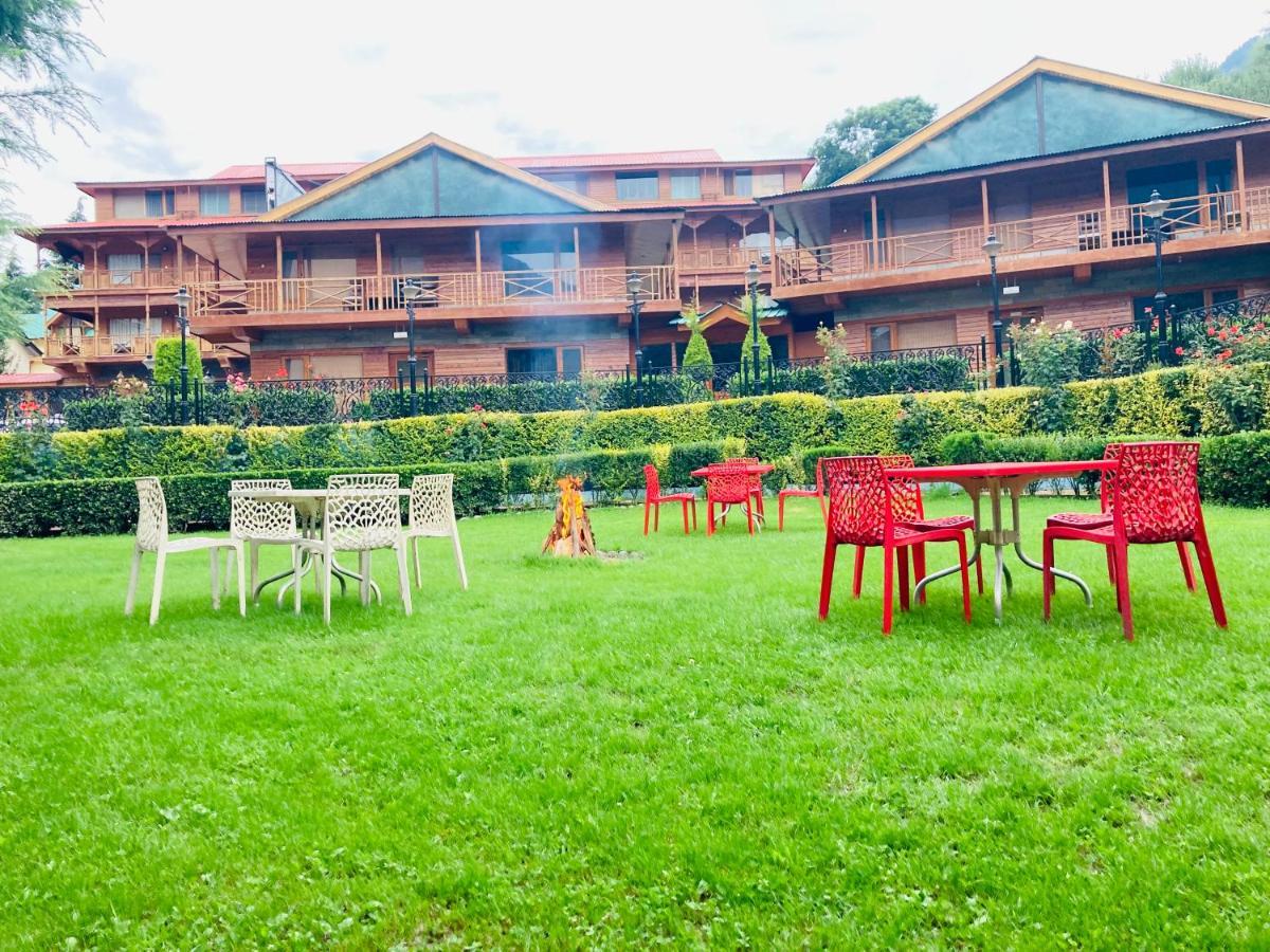 Snow Palm Resort, Manali Екстериор снимка