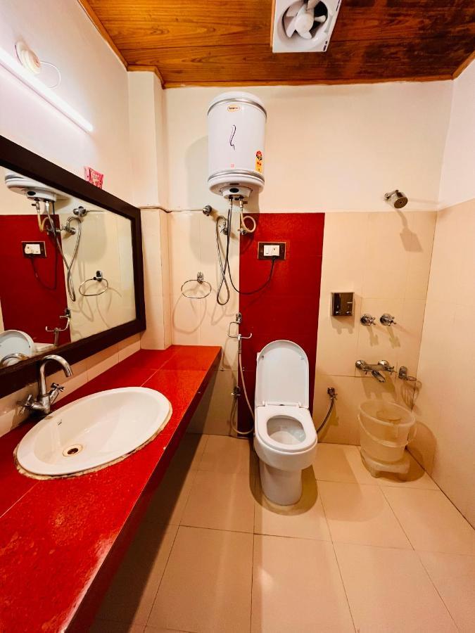 Snow Palm Resort, Manali Екстериор снимка
