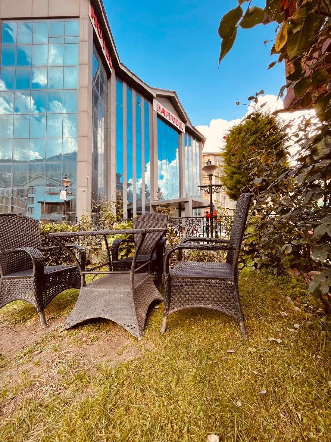 Snow Palm Resort, Manali Екстериор снимка