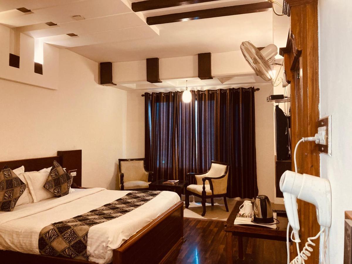 Snow Palm Resort, Manali Екстериор снимка